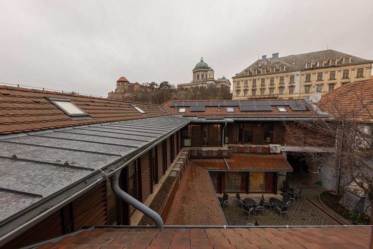 Bazilika alatt Panzió Acomodação com café da manhã Esztergom Exterior foto