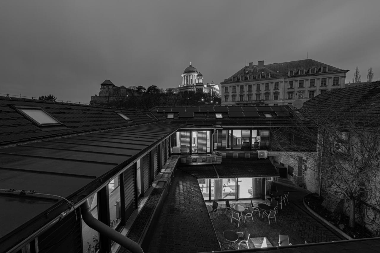 Bazilika alatt Panzió Acomodação com café da manhã Esztergom Exterior foto